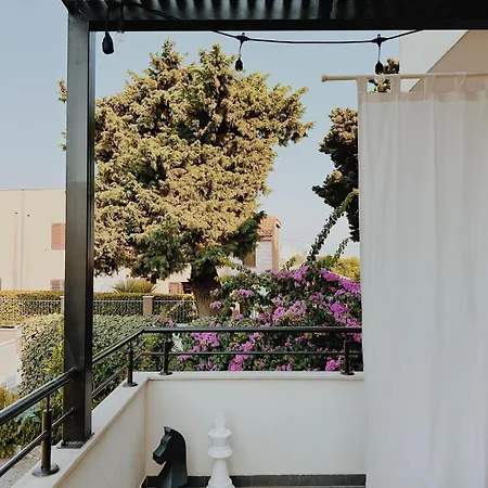 White Lotus - Luxury Спліт